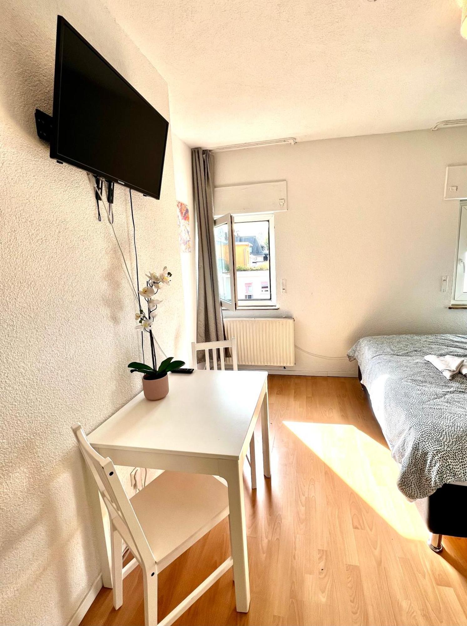Budget City Appartement Kueche,Bad, Parken Im Zentrum Von ראפנסבורג מראה חיצוני תמונה