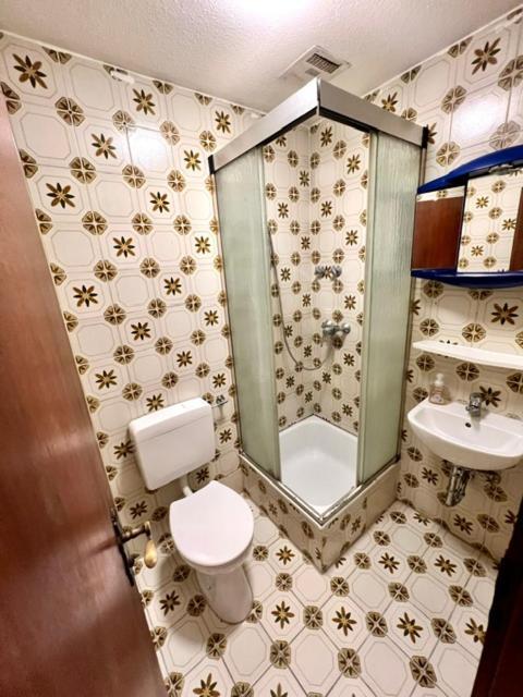 Budget City Appartement Kueche,Bad, Parken Im Zentrum Von ראפנסבורג מראה חיצוני תמונה